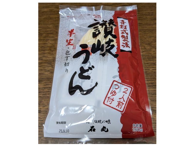 香川・愛媛アンテナショップで購入した、丸石・つゆ付半生讃岐うどん